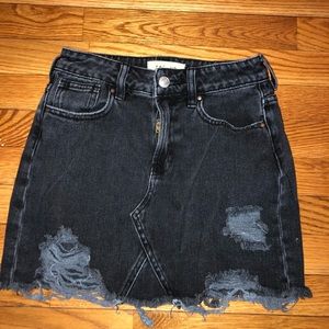 PACSUN BLACK DENIM SKIRT. SIZE 23